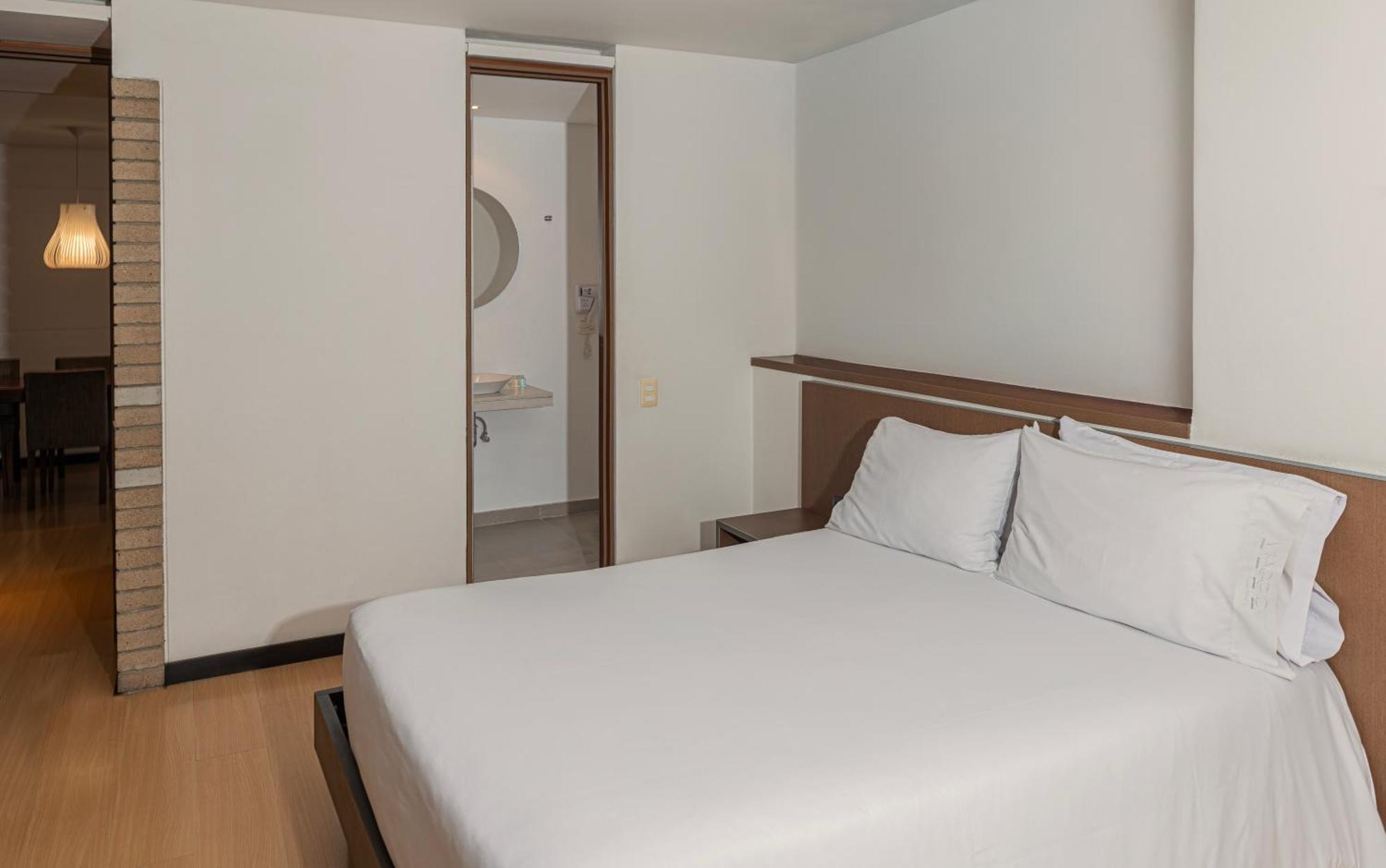 Hotel Viaggio Nueve Tres Bogota Exterior photo